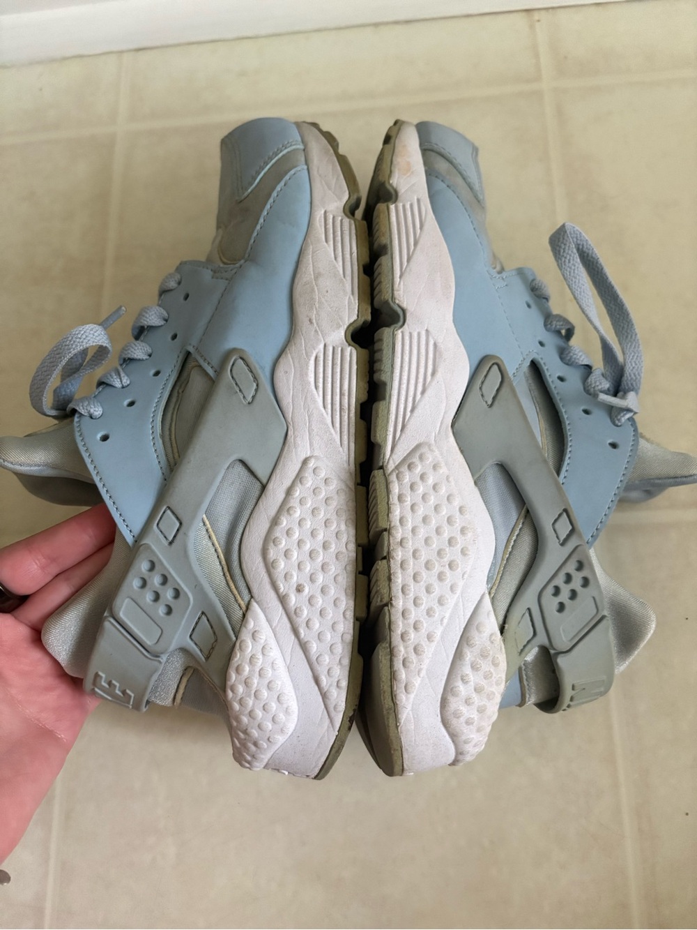 Light Blue Nike Air Huarache Sneakers Size 8